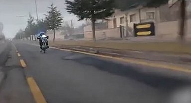 Sanal devriyeye takılan motosiklet sürücüsünün ehliyeti iptal edildi