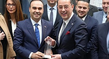 Sanayicinin geleceğine stratejik adımı Denizli Model Fabrika hizmete açıldı