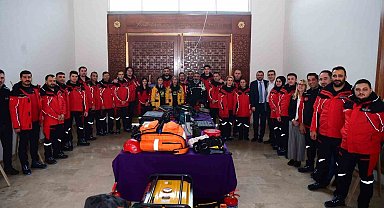 Sancaktepe'de "Dirençli Şehir" kararlılığı: 6 Şubat depremlerinde hayatını kaybedenler anıldı