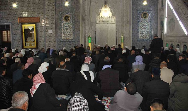 Şanlıurfa'da 6 Şubat depremlerinde hayatını kaybedenler için mevlit okutuldu