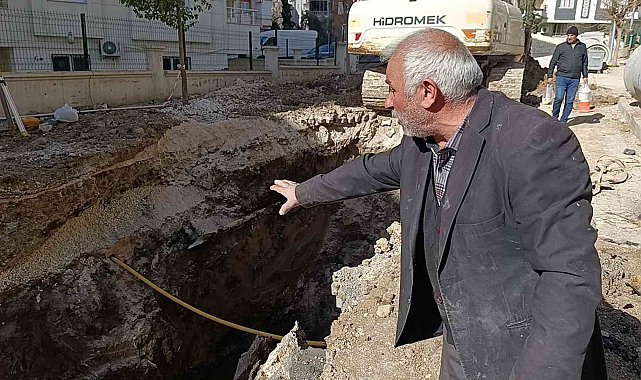 Şanlıurfa'da göçük altında kalan 2 işçi kurtarıldı