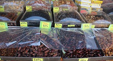 Şanlıurfa'da tarihi çarşıda Ramazan yoğunluğu