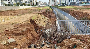 Sarıçam'da dere yatağına ev yapılması, alt yapı yetersizliği sele neden oluyor