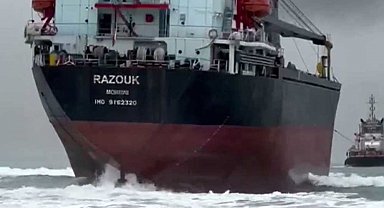 Sarıyer'de karaya oturan gemi kurtarıldı