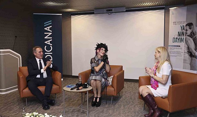 Şarkıcı Hande Yener kanser sürecini Medicana'da anlattı: "Drenlerle sahneye çıkıp dans ettim"