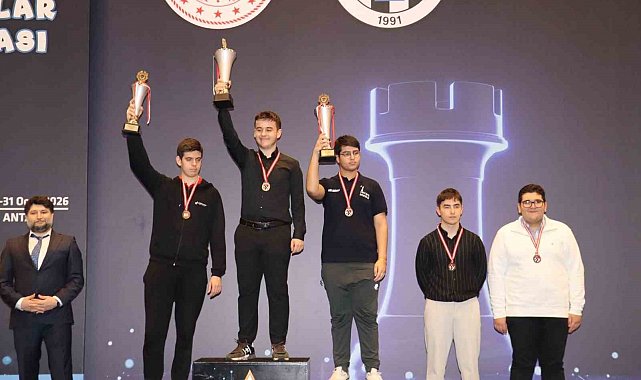 Satrançta Çeşme'nin gururu Egehan Yıldız Avrupa yolcusu