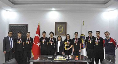 Satrançta Gaziantep'in hamle Şampiyonu GKV Özel Liseleri