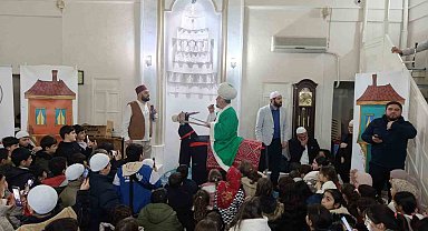 Şehzadeler'de çocuklara özel teravih gecesi