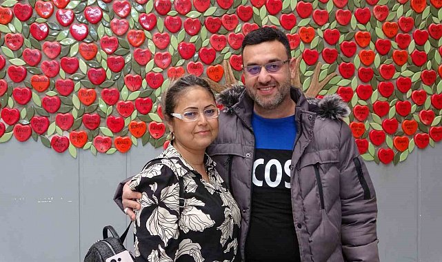 Sevgililer Günü'nde eşinden gelen hayat