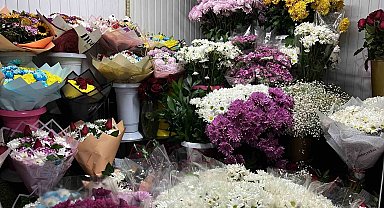 Sevgisini çiçekle anlatanlar çiçek tercih ediyor