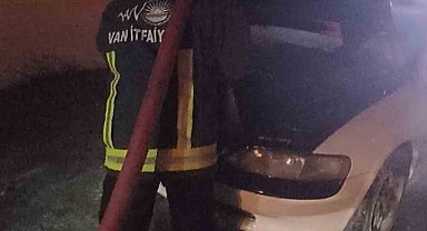 Seyir halindeki otomobilde yangın