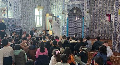 Siirt'te anaokulu öğrencilerine cami tanıtım etkinliği