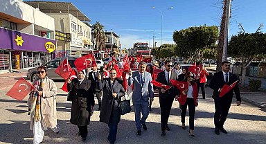 Silifke'de bayrak yürüyüşü