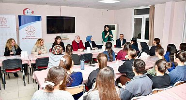 Silifke'de cumhuriyet savcıları öğrencilerle iftarda buluştu