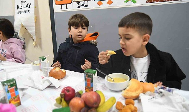 Sındırgı'da Geleneksel Çocuk İftarı gerçekleşti