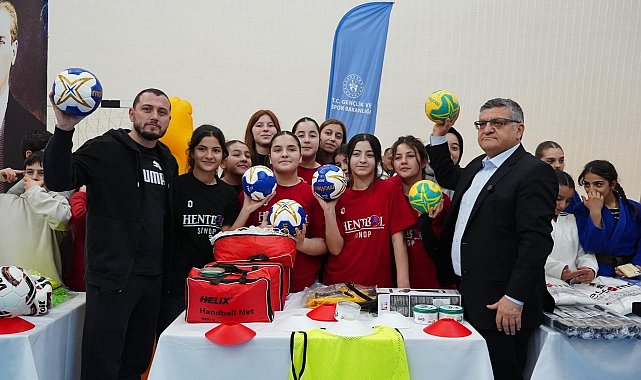 Sinop'ta genç sporculara 10 milyonluk malzeme desteği