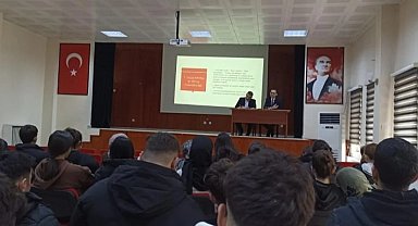 Sinop'ta gençlere dijital dolandırıcılık semineri