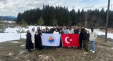Sinop'ta uluslararası öğrencilerin kar keyfi