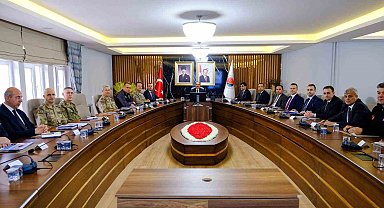 Şırnak'ta 2 suç çetesi çökertildi, 122 hükümlü yakalandı