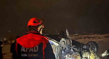 Şırnak'ta yoldan çıkarak takla atan araç hurdaya döndü: 1 ağır yaralı