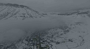 Sisle kaplanan Derecik dronla görüntülendi