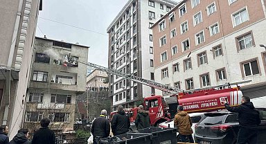 Şişli'de 5 katlı binada korkutan yangın