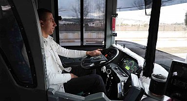 Sivas'ta halk otobüsü şoförünün hareketi takdir topladı