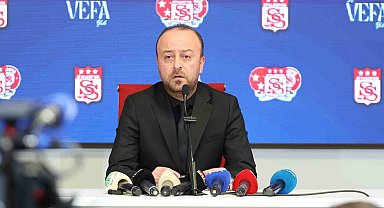 Sivasspor Kulübü Başkanı Özçoban: "Kalan 33 puana talibiz"