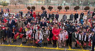 Siverek'te okullar bayrak sevgisi temasıyla açıldı