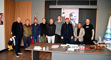Söke 1970'den Süper Lig'e transfer olan Dağbaşı'na Başkan Arıkan'dan tebrik