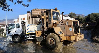 Söke'de Belediye ekipleri dört bir yanda mücadele ediyor