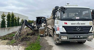 Su kanaları temizleniyor