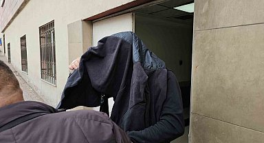 Suç örgütü operasyonunda gözaltına alınan 9 kişi adliyeye sevk edildi