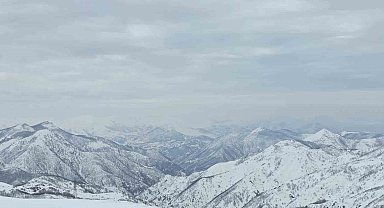 Sülbüs Dağı'nda zorlu kış tırmanışı