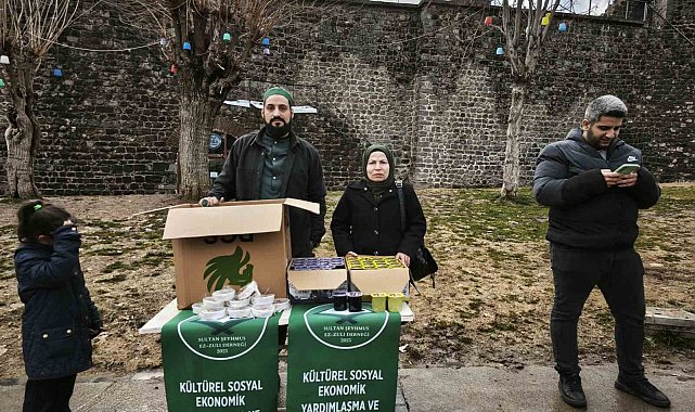 Sultan Şeyhmus EZ-ZULİ Derneği'nden Berat Kandili ikramı