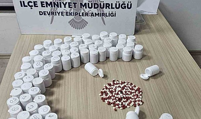 Şüphe üzerine durduruldu: Torbasından 5 bin 138 uyuşturucu hap çıktı
