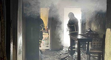 Tek katlı evde çıkan yangın söndürüldü