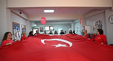 Tekirdağ Büyükşehir'den bayrağa saygı