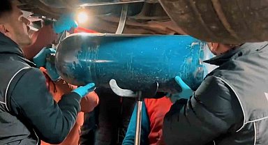 Tekirdağ'da yakıt tüplerine zulalanmış 24 kilo 500 gram skunk ele geçirildi