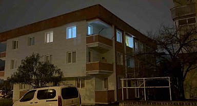 Telefonla yüksel sesle konuşma kavgasında ablasını bıçaklayıp balkondan atladı