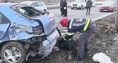 Trafik kazası sonrası araçtan kopan LPG tankı korku dolu anlar yaşattı