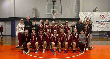 TREDAŞ Spor Kulübü U18 Kız Takımı namağlup il şampiyonu oldu