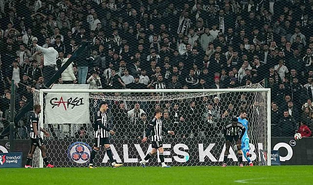 Trendyol Süper Lig: Beşiktaş: 1 - Corendon Alanyaspor: 2