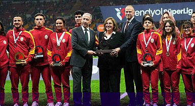 Trendyol Süper Lig: Galatasaray: 1 - Eyüpspor: 0