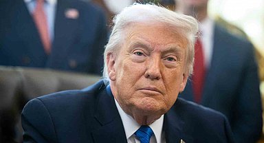 Trump: "Epstein'ın adasına hiç gitmedim, ancak bu sahtekar Demokratların ve bağışçılarının neredeyse tamamı gitti"