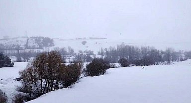 Tufanbeyli'de kar yağışı etkili oldu