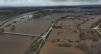 Tunca ve Meriç'te taşkın havadan görüntülendi