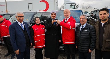 Türk Kızılay Karabük Şubesi'ne yeni hizmet aracı