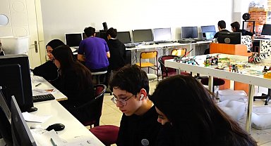 Türk ve Japon öğrenciler "Maarif Modeli" ile buluştu