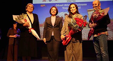 Türkan Şoray, Türk edebiyatının usta ismi Yaşar Kemal anma haftasında sevenleriyle buluştu